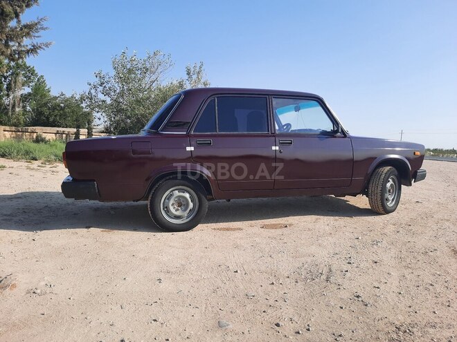 LADA (VAZ) 2107 2001, 54,649 km - 1.6 l - Salyan