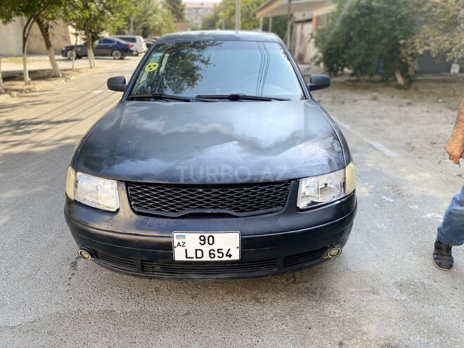 Volkswagen Passat 2000, 241,041 km - 1.8 l - Sumqayıt