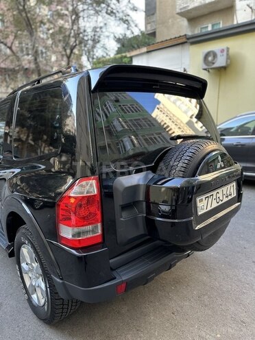 Mitsubishi Pajero 2008, 265,000 km - 3.0 l - Bakı