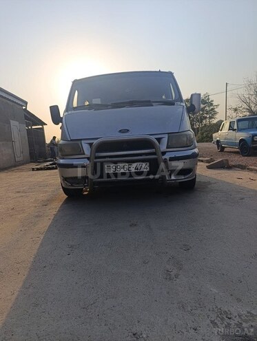 Ford Transit 2002, 652,341 km - 2.0 l - Saatlı