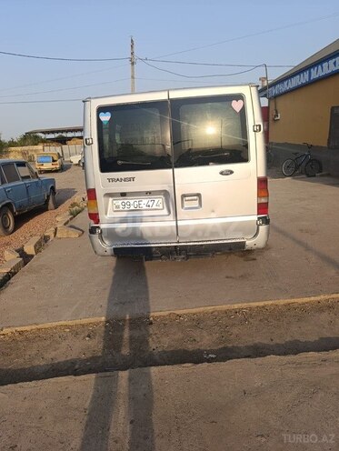 Ford Transit 2002, 652,341 km - 2.0 l - Saatlı