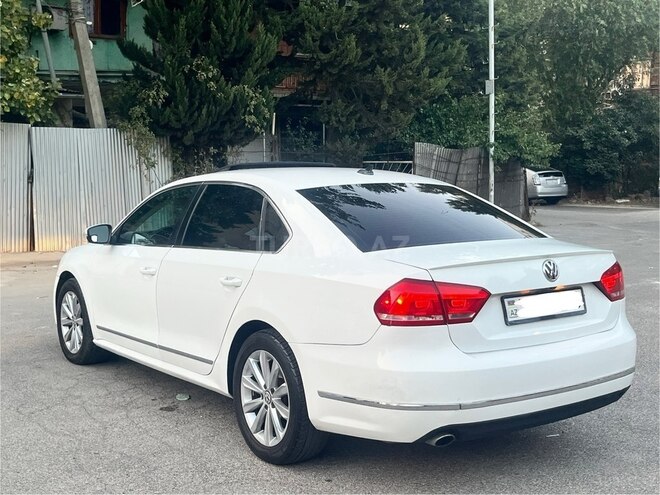 Volkswagen Passat 2012, 280,000 km - 2.5 л - Bakı