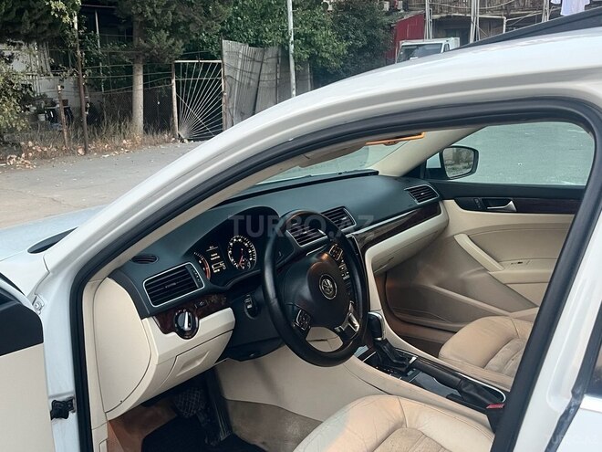Volkswagen Passat 2012, 280,000 km - 2.5 л - Bakı