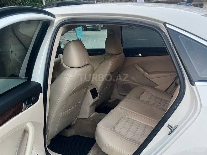 Volkswagen Passat 2012, 280,000 km - 2.5 л - Bakı