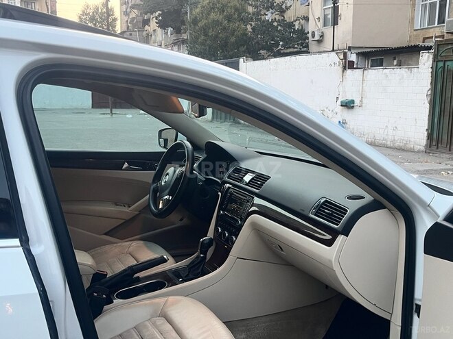 Volkswagen Passat 2012, 280,000 km - 2.5 л - Bakı