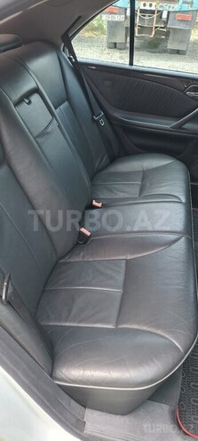 Mercedes E 320 2000, 266,000 km - 3.2 l - Bərdə