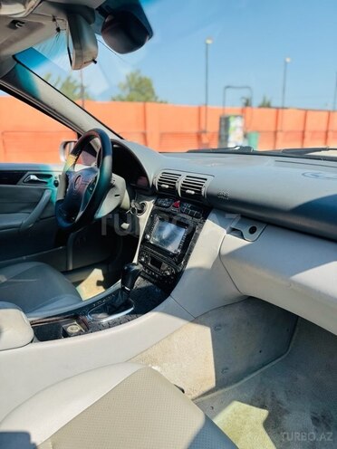 Mercedes C 240 2002, 299,673 km - 2.6 l - Bakı