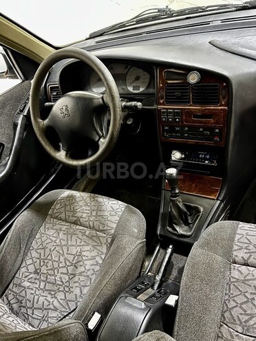 Peugeot Pars 2004, 300,000 km - 1.8 l - Bakı