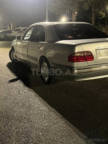 Mercedes E 200 2000, 398,842 km - 2.0 l - Bakı