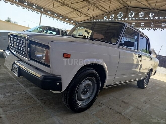LADA (VAZ) 2107 2003, 165,269 km - 1.6 l - Salyan