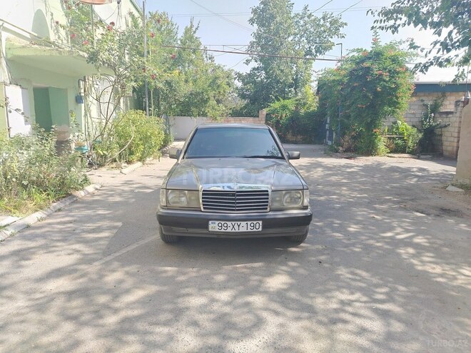 Mercedes 190 1990, 246,000 km - 2.3 l - Tovuz