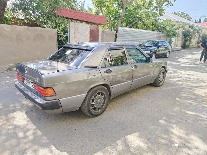 Mercedes 190 1990, 246,000 km - 2.3 l - Tovuz