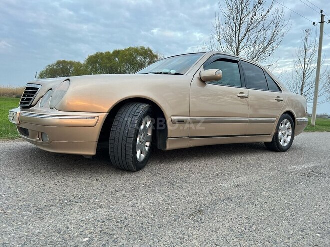 Mercedes E 240 1999, 277,000 km - 2.4 l - Füzuli