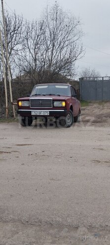 LADA (VAZ) 2107 2005, 70,000 km - 1.6 l - Salyan