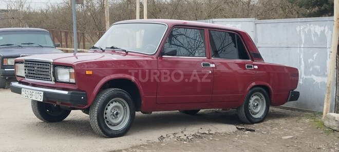 LADA (VAZ) 2107 2005, 70,000 km - 1.6 l - Salyan