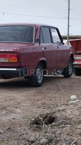 LADA (VAZ) 2107 2005, 70,000 km - 1.6 l - Salyan