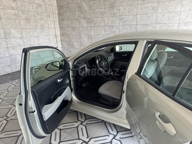 Kia Rio 2018, 164,000 km - 1.6 l - Bakı