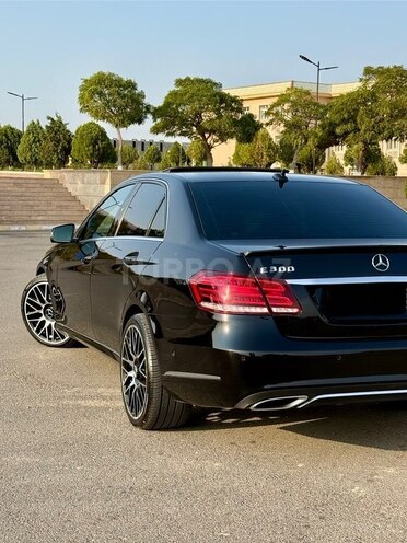 Mercedes E 200 2013, 227,000 km - 2.0 l - Naxçıvan