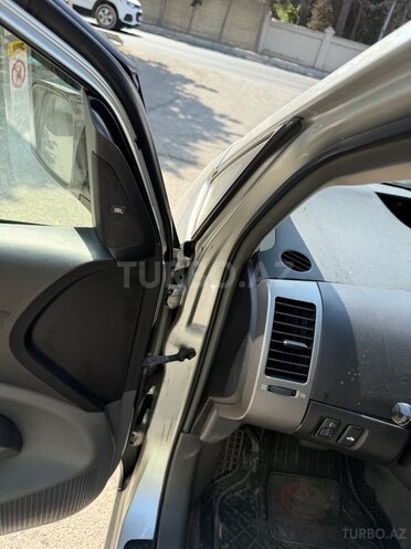 Toyota Prius 2006, 299,000 km - 1.5 л - Bakı
