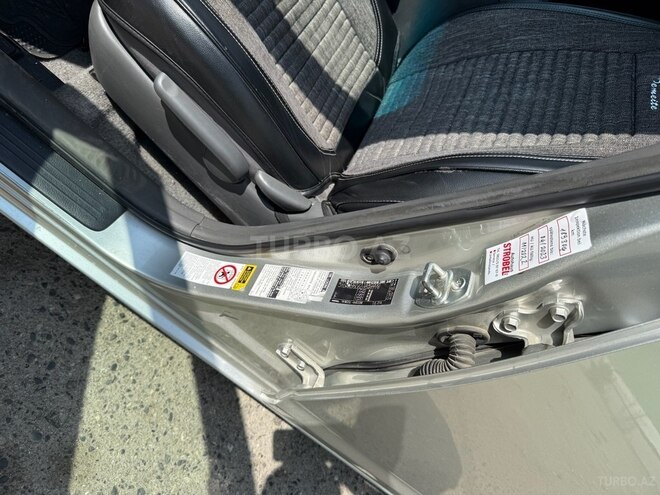 Toyota Prius 2006, 299,000 km - 1.5 л - Bakı
