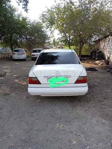Mercedes E 200 1994, 150,000 km - 2.0 л - Beyləqan