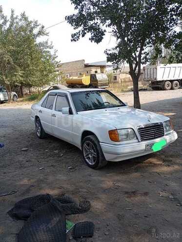 Mercedes E 200 1994, 150,000 km - 2.0 л - Beyləqan