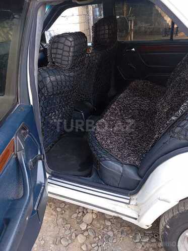 Mercedes E 200 1994, 150,000 km - 2.0 л - Beyləqan