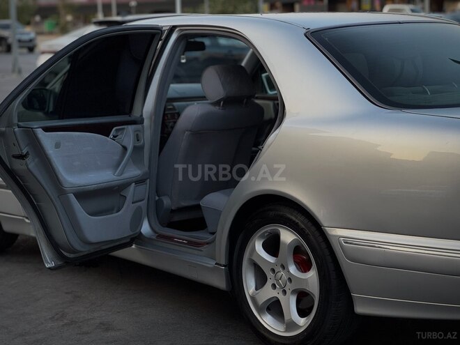Mercedes E 240 2000, 377,400 km - 2.4 l - Bakı