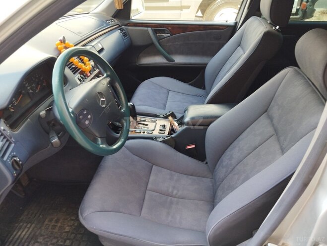 Mercedes E 220 d 2000, 428,000 km - 2.2 l - Bakı