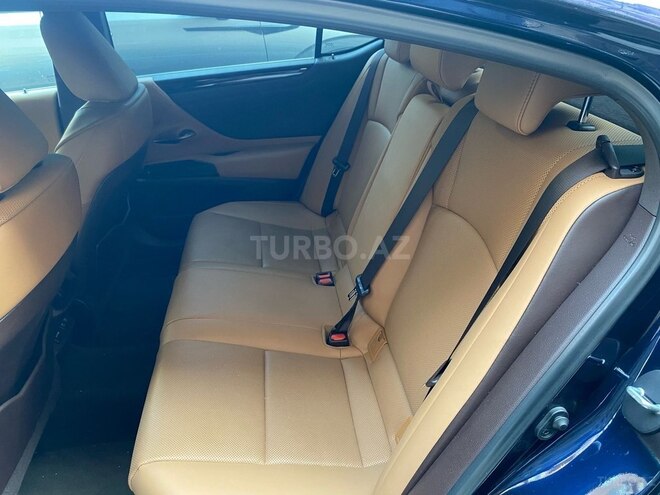 Lexus ES 300h 2021, 68,900 km - 2.5 л - Bakı