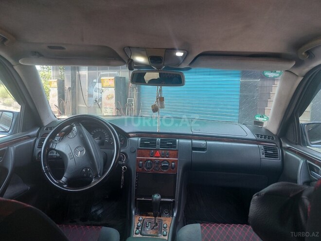 Mercedes E 220 d 1999, 370,000 km - 2.2 l - Bakı