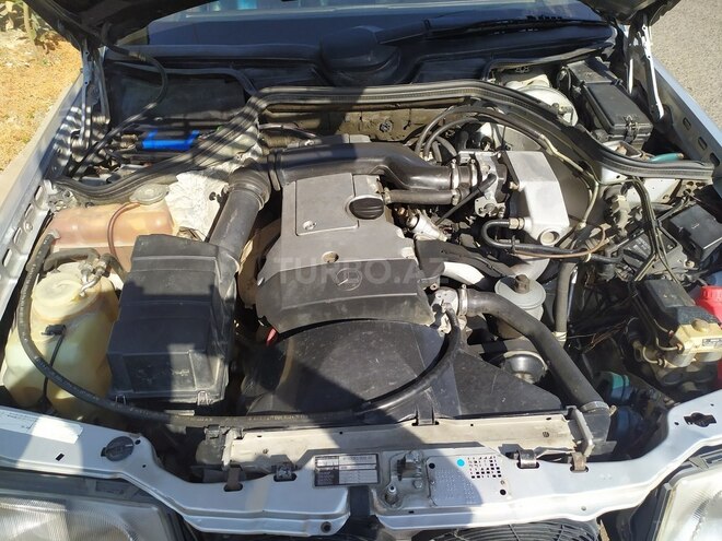Mercedes E 200 1994, 253,698 km - 2.0 л - Lənkəran