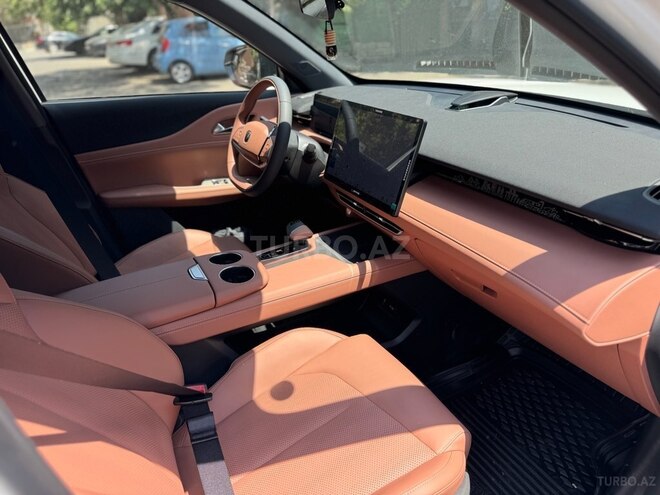 Changan  2025, 269 km - 1.5 l - Bakı