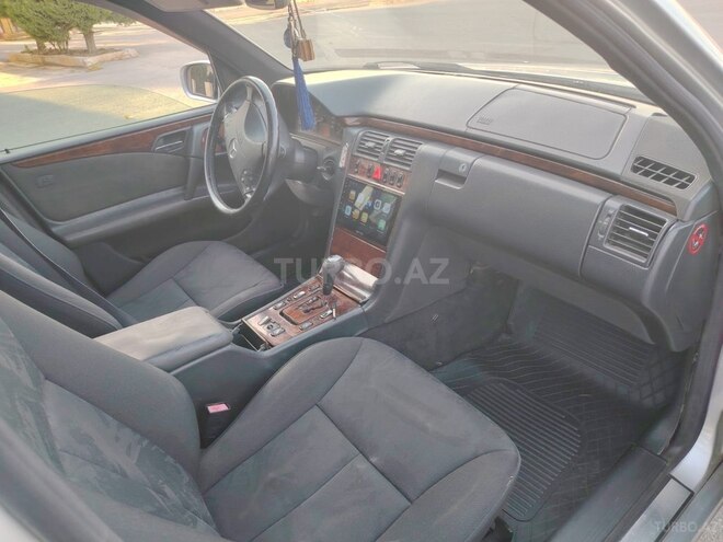 Mercedes E 220 1999, 200,000 km - 2.2 l - Gəncə