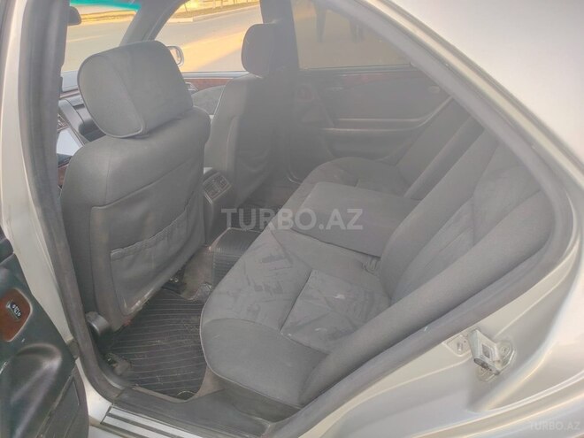Mercedes E 220 1999, 200,000 km - 2.2 l - Gəncə