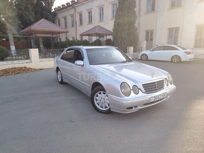 Mercedes E 220 1999, 200,000 km - 2.2 l - Gəncə
