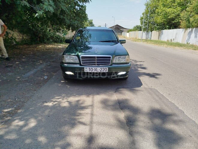 Mercedes C 220 1994, 570,500 km - 2.2 л - Qazax