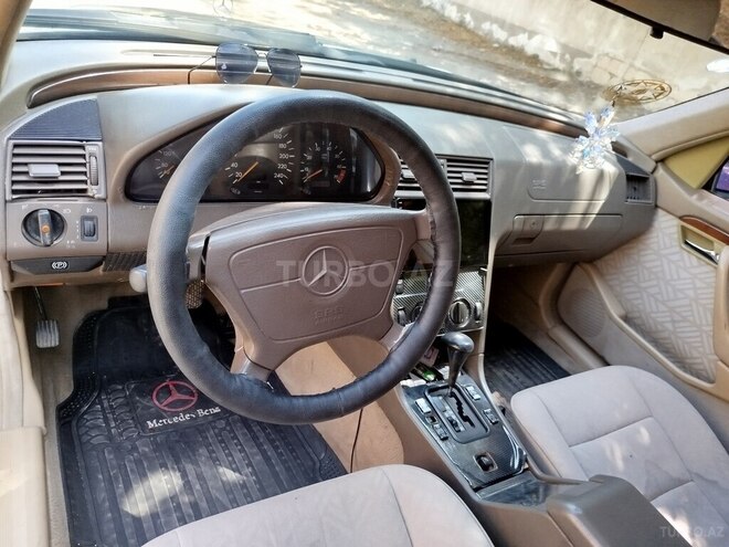 Mercedes C 220 1994, 570,500 km - 2.2 л - Qazax