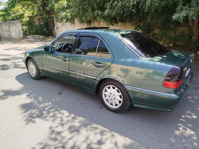 Mercedes C 220 1994, 570,500 km - 2.2 л - Qazax
