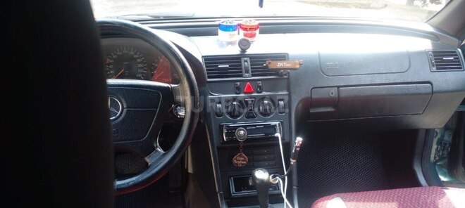 Mercedes C 180 1996, 310,000 km - 1.8 л - Bakı