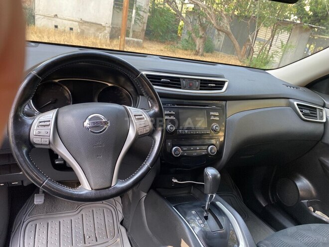 Nissan X-Trail 2015, 124,000 km - 2.5 л - Bakı