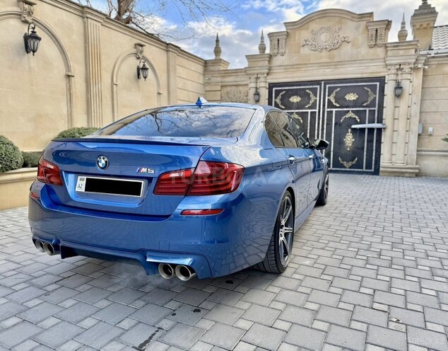 BMW M5 2013, 86,000 km - 4.4 л - Bakı