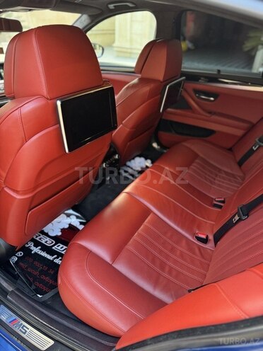 BMW M5 2013, 86,000 km - 4.4 л - Bakı