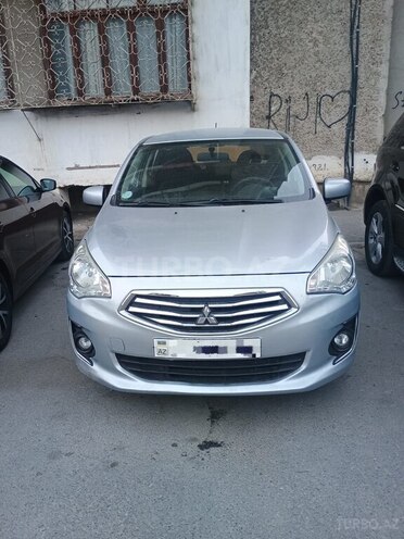 Mitsubishi Attrage 2014, 158,000 km - 1.2 l - Bakı