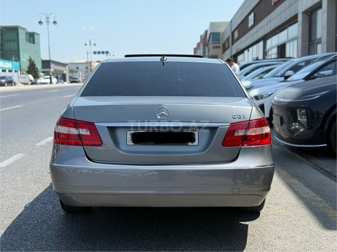 Mercedes E 220 2009, 274,000 km - 2.1 l - Bakı