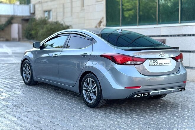 Hyundai Elantra 2015, 147,600 km - 1.8 l - Bakı