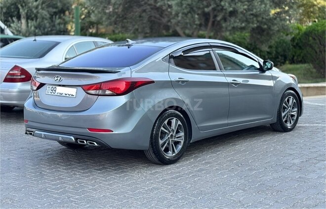 Hyundai Elantra 2015, 147,600 km - 1.8 l - Bakı