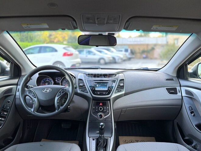 Hyundai Elantra 2015, 147,600 km - 1.8 l - Bakı