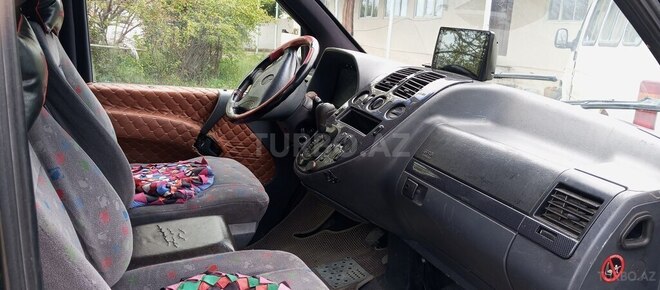 Mercedes Vito 112 2000, 634,000 km - 2.2 л - Siyəzən