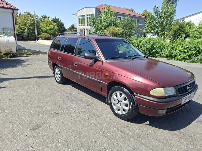 Opel Astra 1997, 400,000 km - 1.6 l - Şəki